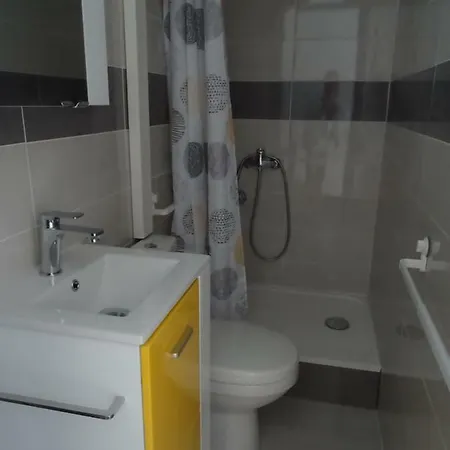 Studio Bord De Plage בלרוק-לה-באינס